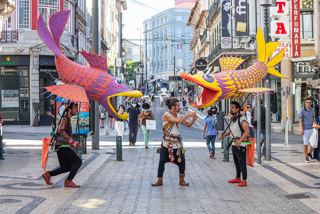 Mostrengos - Parada dos 7 mares - Teatro de Marionetas de Mandrágora